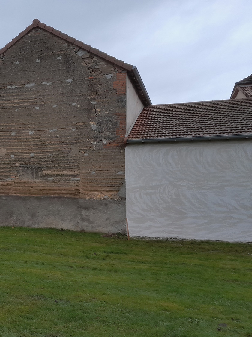 Sas Lanery Maçonnerie Maçon Taille de pierre béton coffrage ferraillage jointement carrelage chaux Semur en Brionnais 71 _Maison enduit pierre apparentes-9